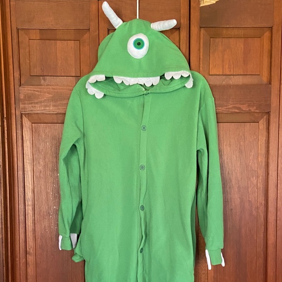 Monsters Inc Costume Disney Mike Wozokowski Green & White One Piece Costume/PJ’s - Picture 5 of 7